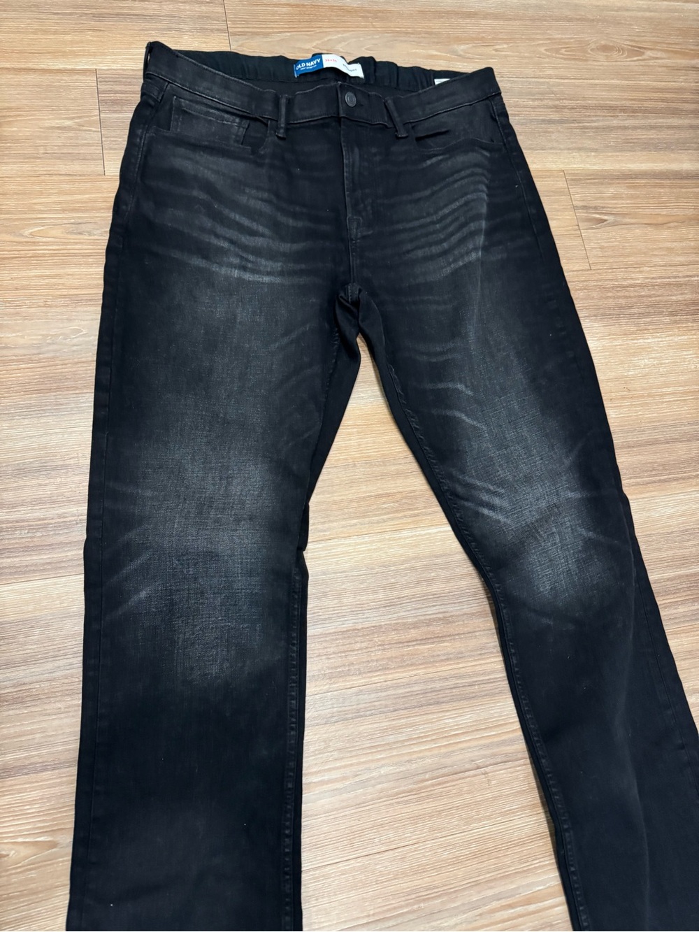 Old Navy Slim Straight Black Jeans with Subtle Fade - Men size 36 X 34